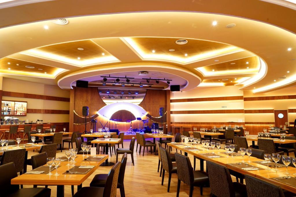 Restaurante HOTEL CASINO DEL RIO | VIEDMA