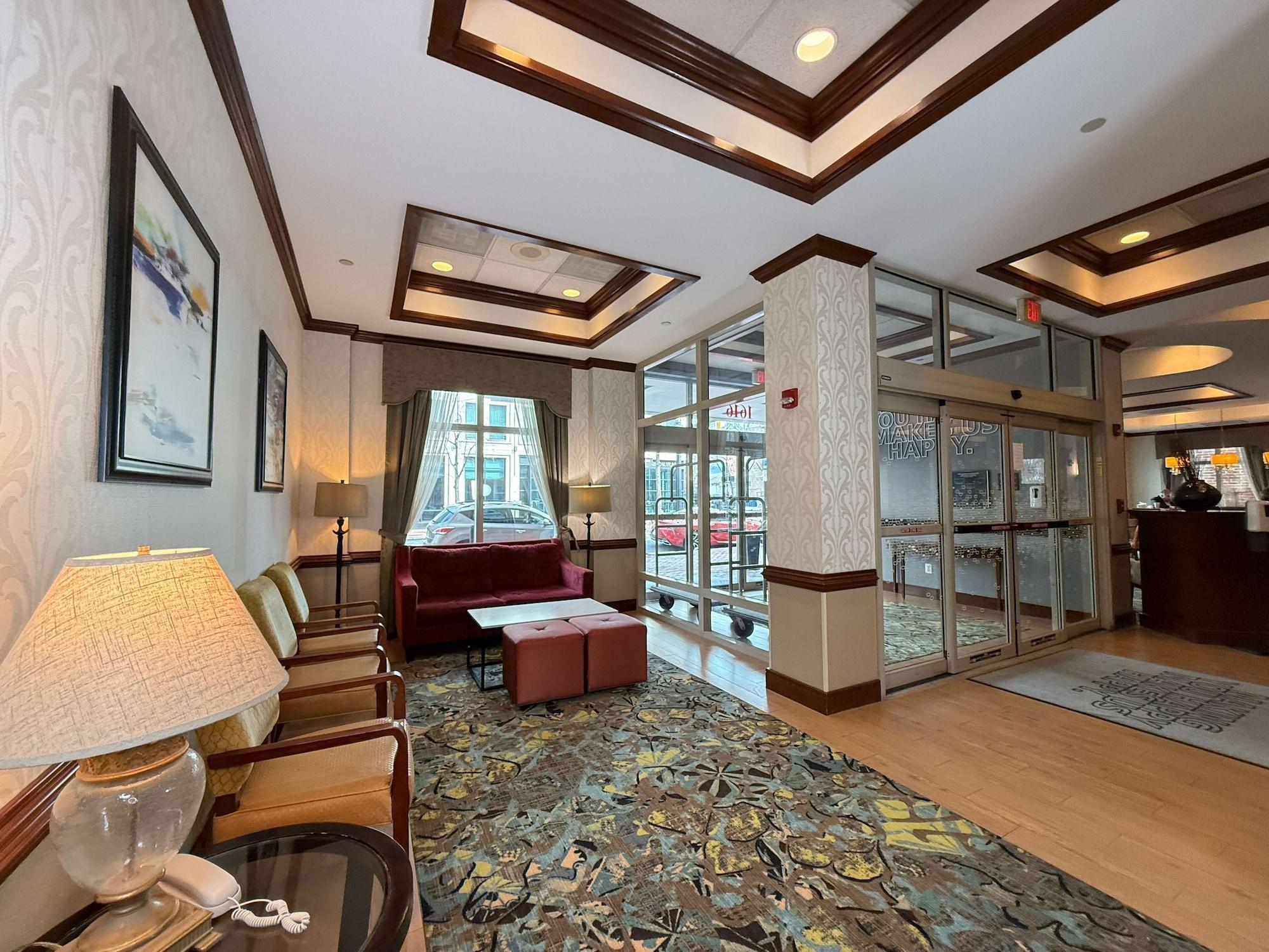 Vista Lobby Hampton Inn Alexandria-Old Town/King St. Metro