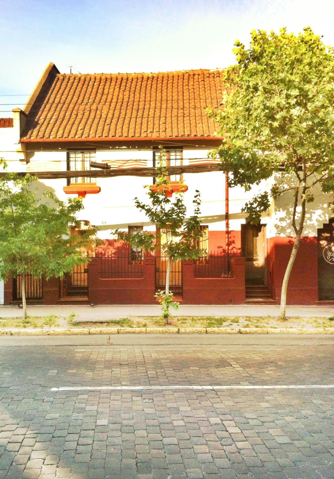 Vista da fachada Tralkan B&B