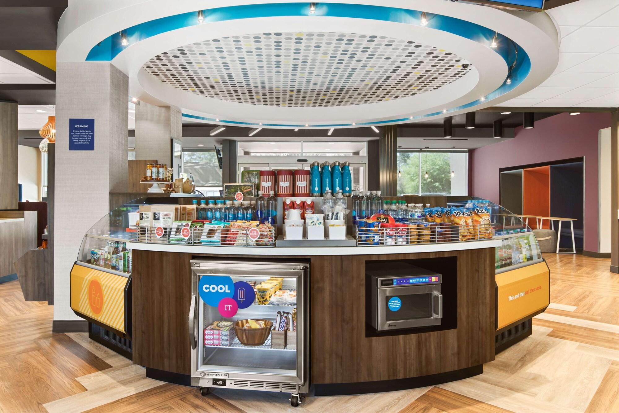 Bar/Salón Tru By Hilton Savannah Midtown