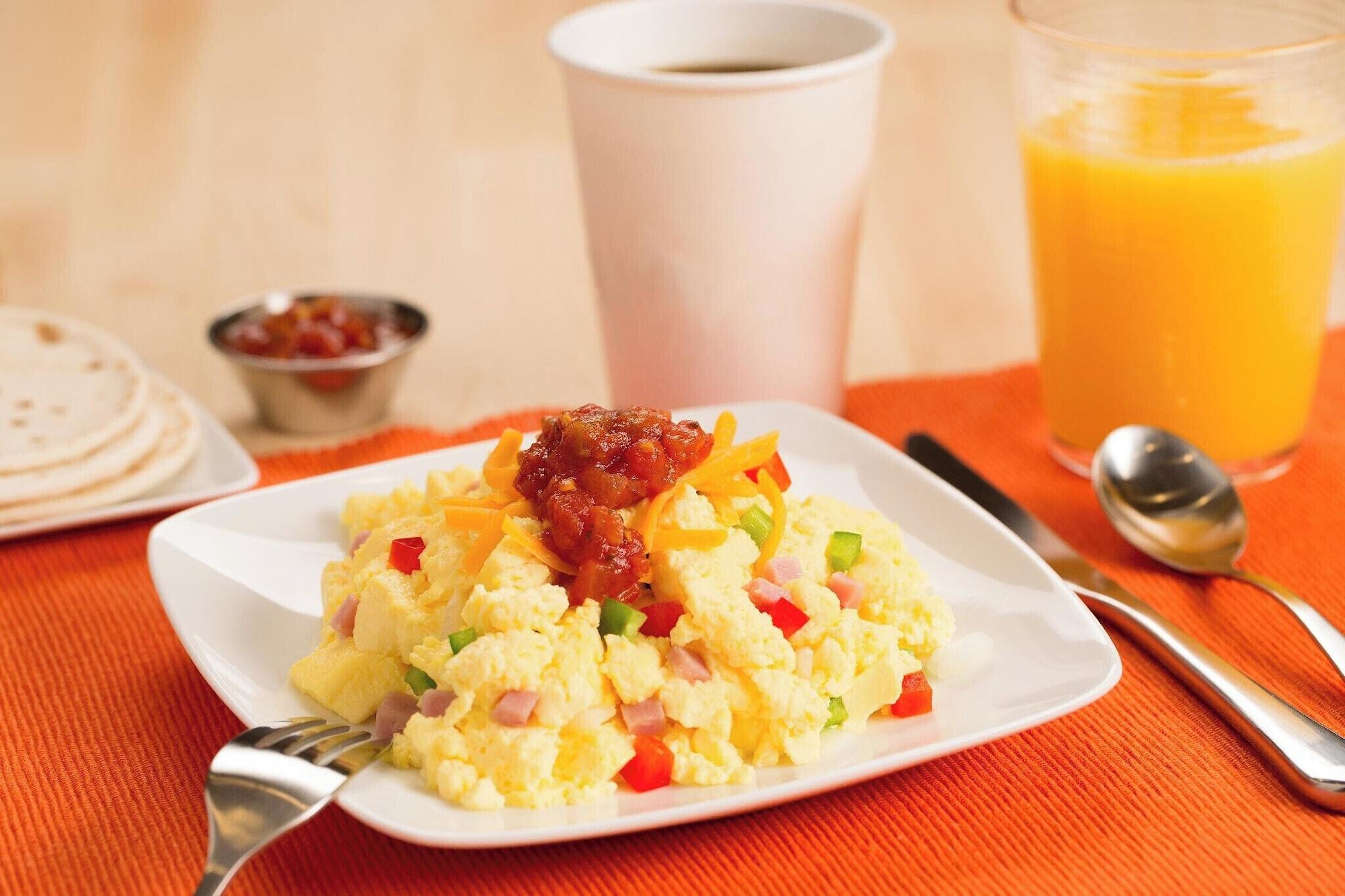 Restaurant Heritage Inn Suites Houston/Sugar Land, Trademark by Wyndham