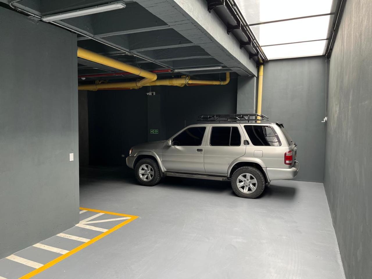 Estacionamiento Hotel Saron