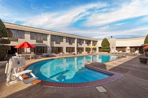 Alojamiento - Best Western Plus Madison-Huntsville Hotel