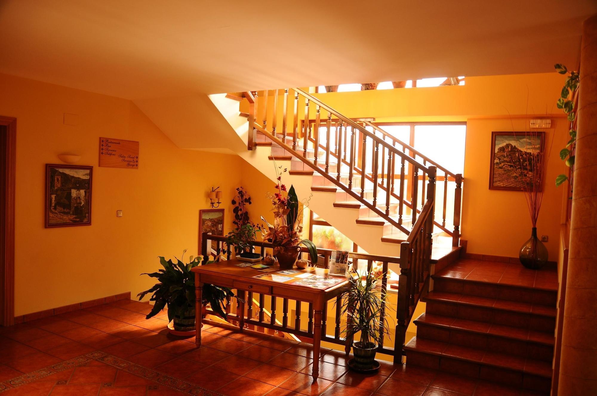 Vista Lobby Hotel Arnal