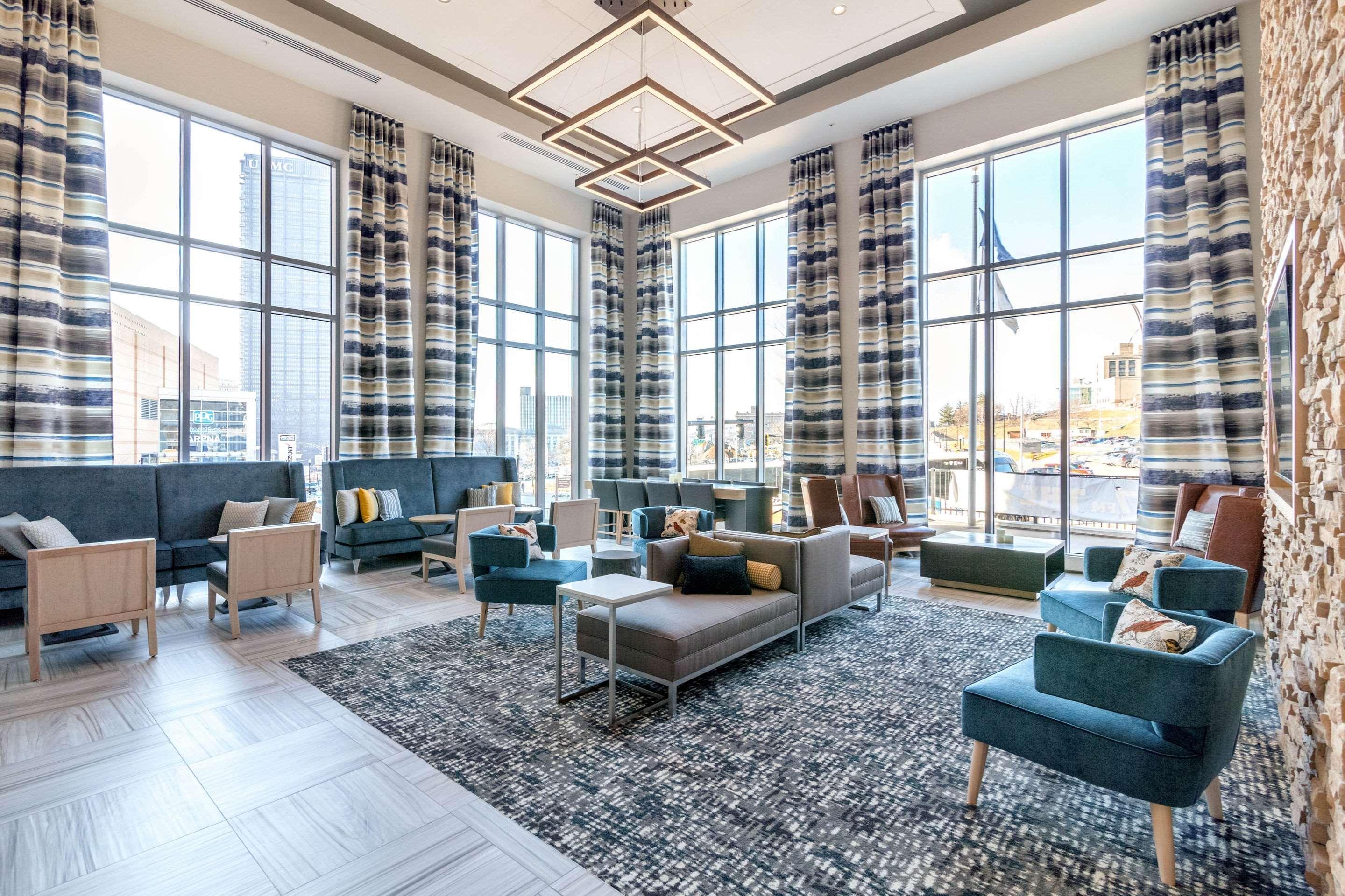 Vista Lobby Cambria Hotel Pittsburgh - Downtown