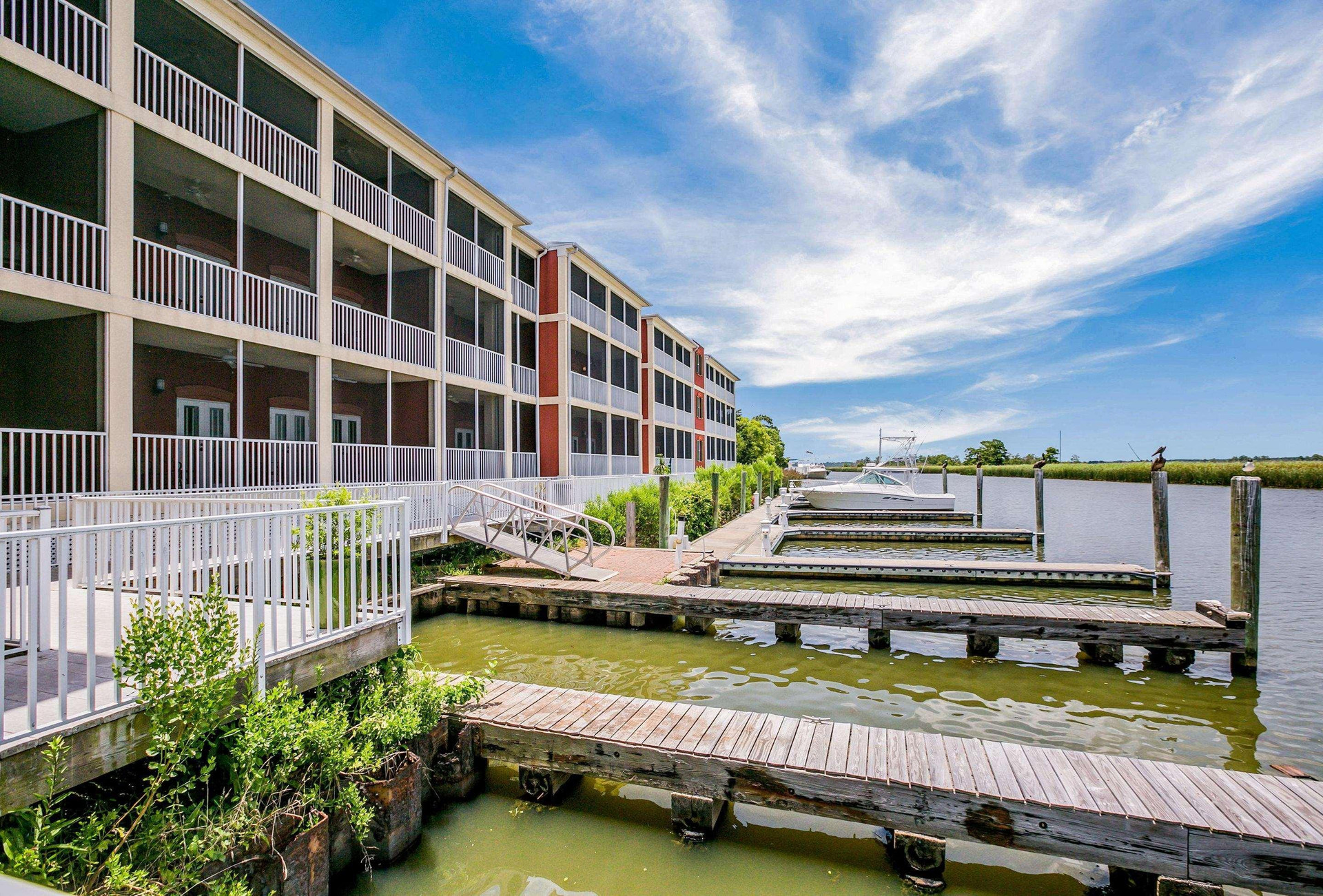 Vista Exterior Water Street Hotel & Marina, an Ascend Collection Hotel