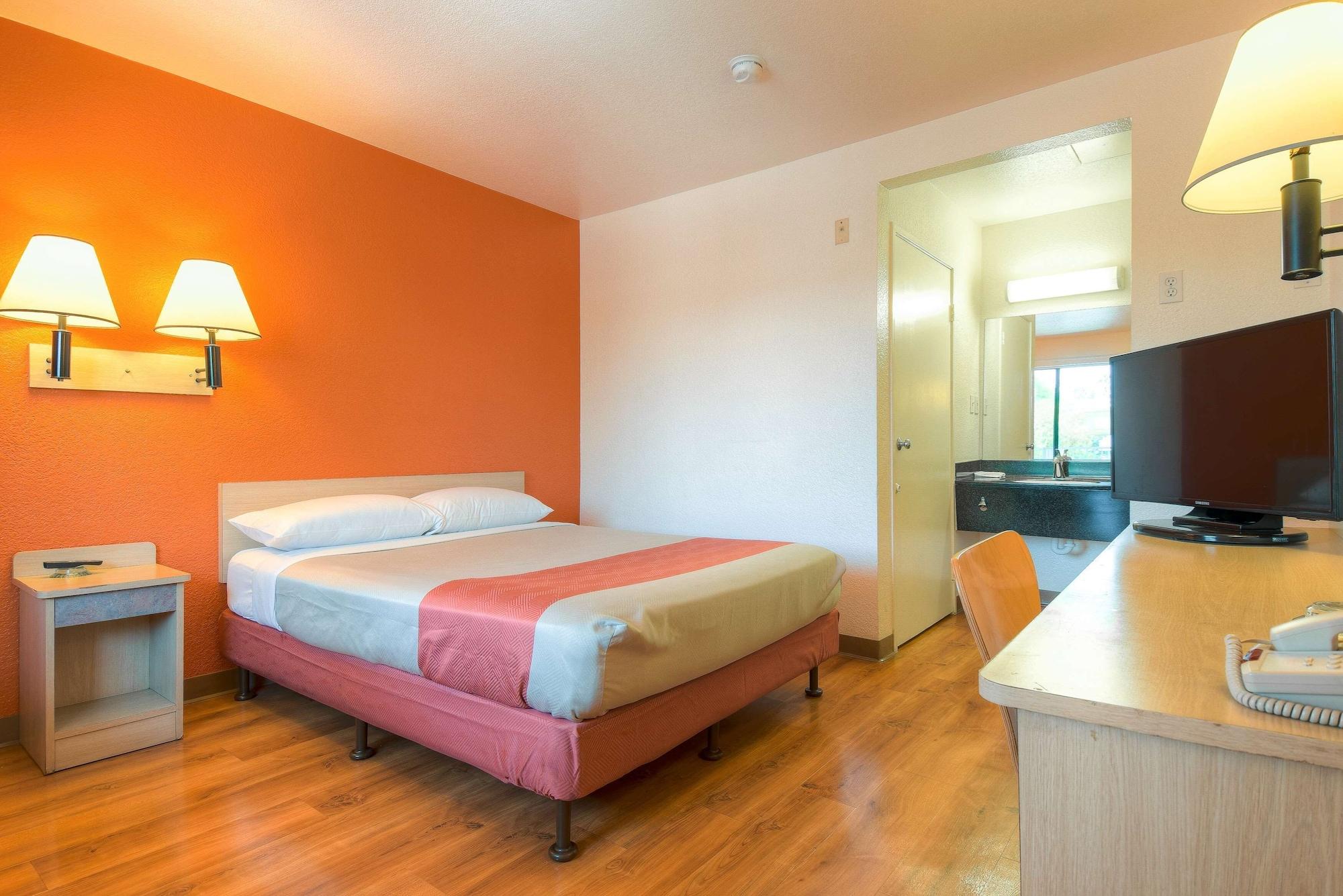 Habitación Motel 6 El Cajon, CA - San Diego