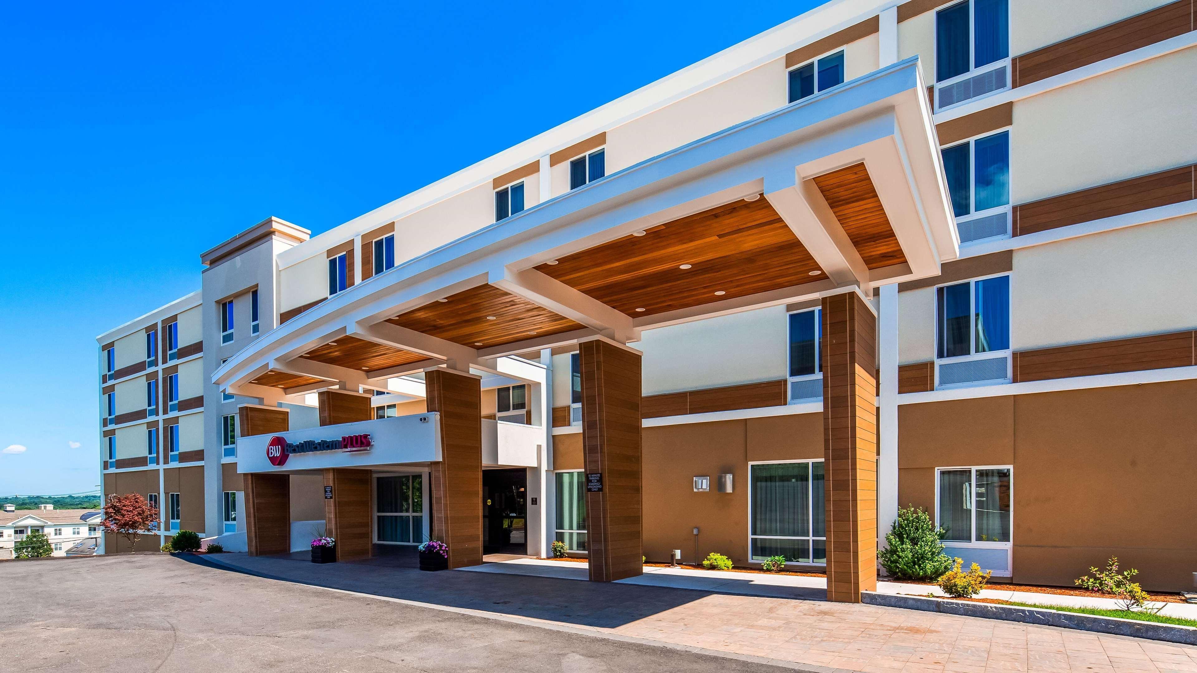 Vista Exterior Best Western Plus North Shore Hotel