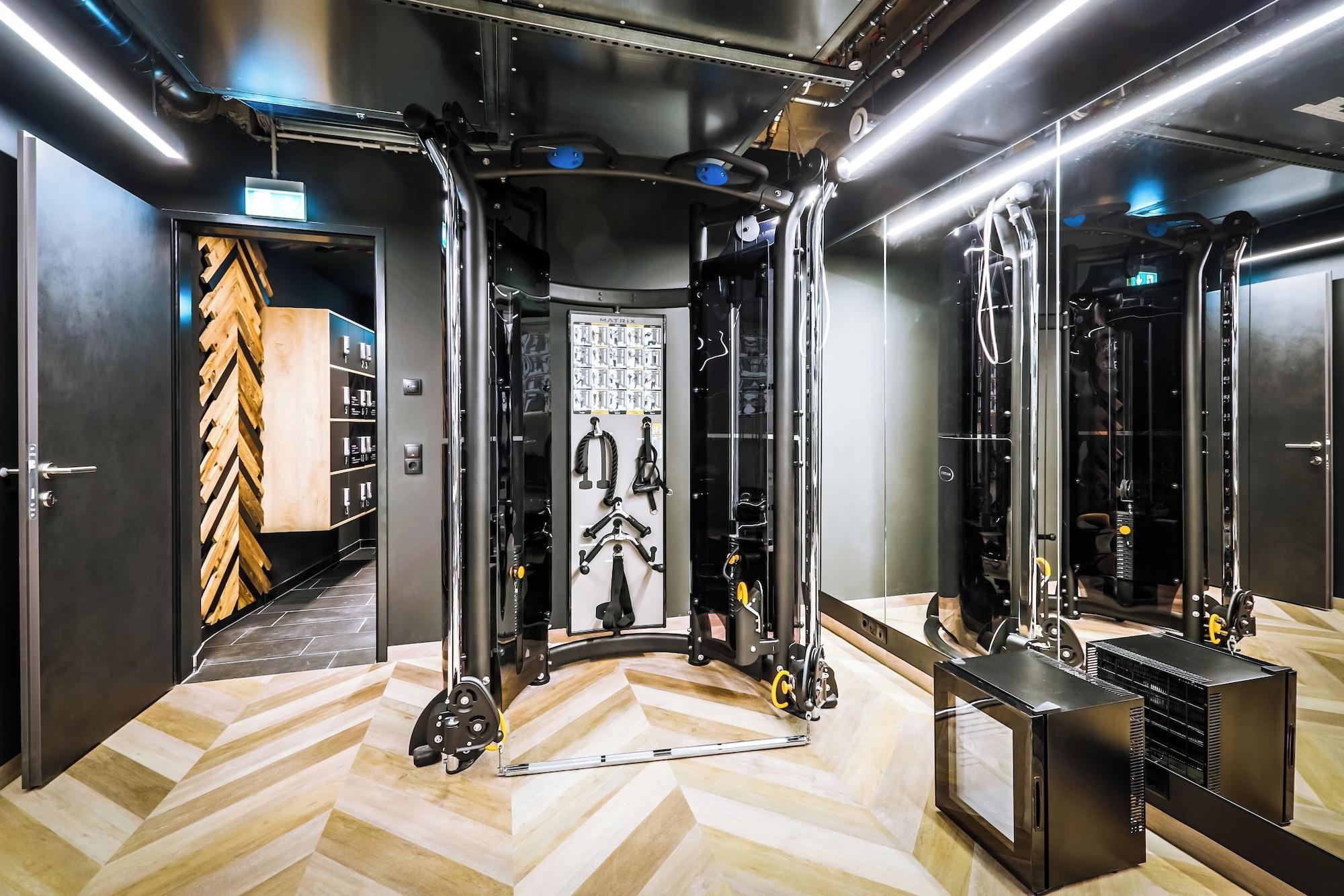 Gimnasio 24 by AvenidA - Mountain Hotel