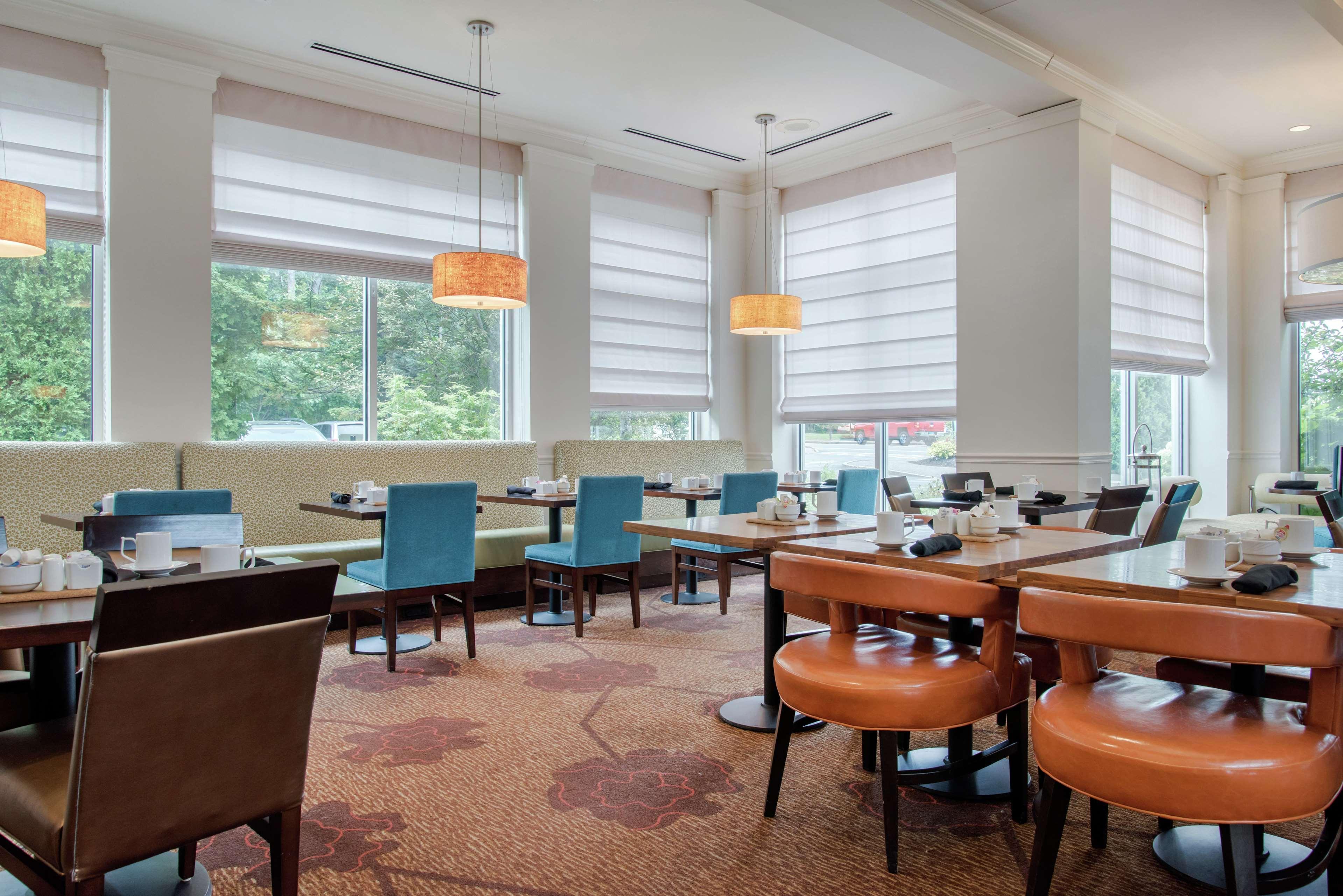 Restaurant Hilton Garden Inn Portland Airport