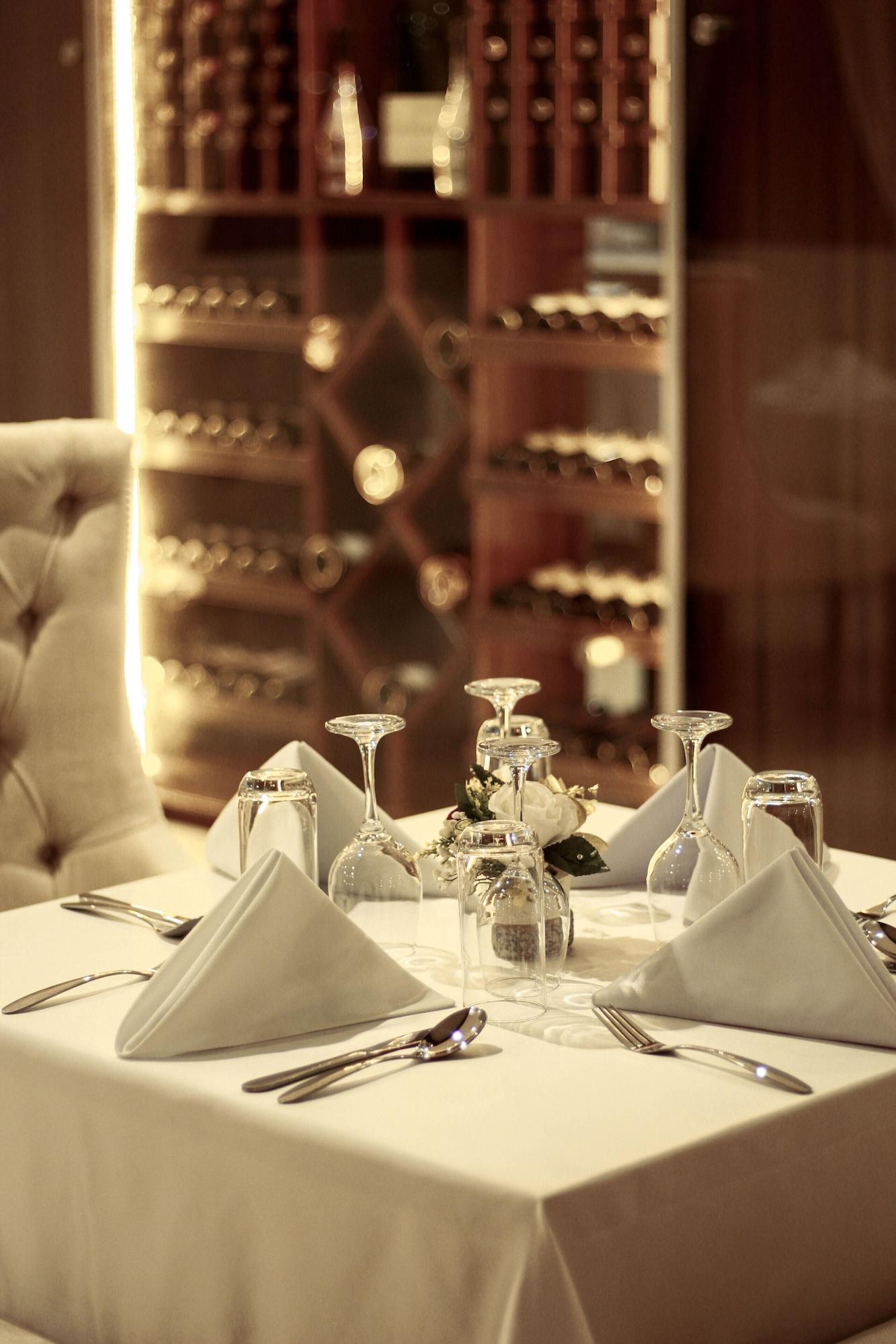 Restaurant Belanova Apartments & Suites