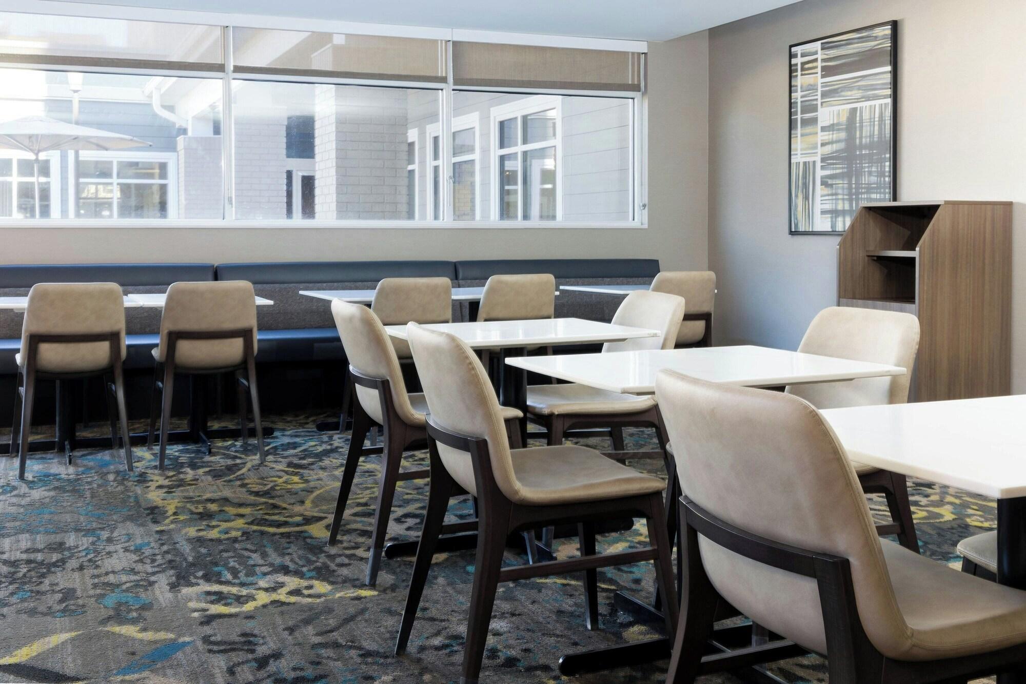 Restaurant Residence Inn by Marriott Denver Central Park