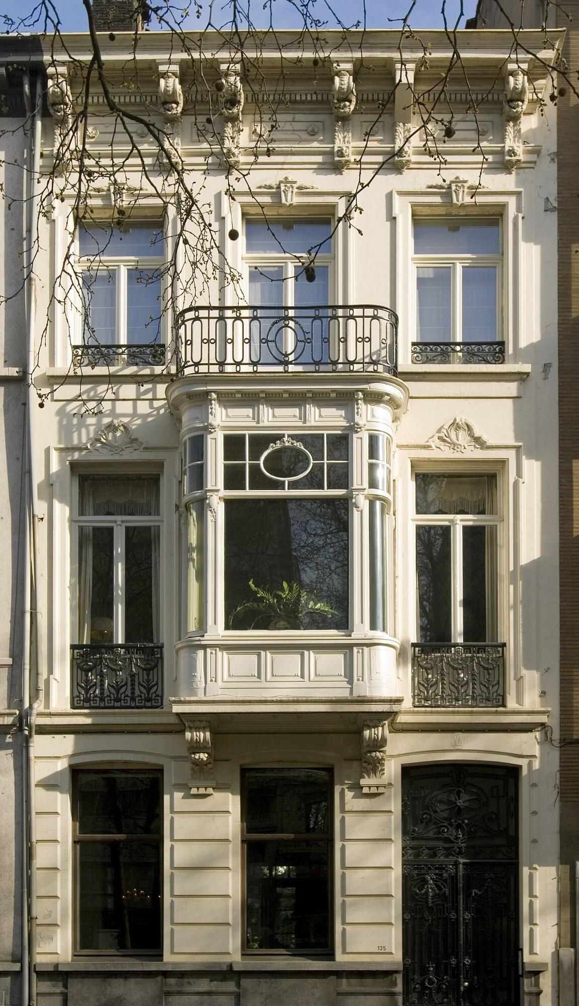 Vista Exterior Boulevard Leopold Rooms & Suites
