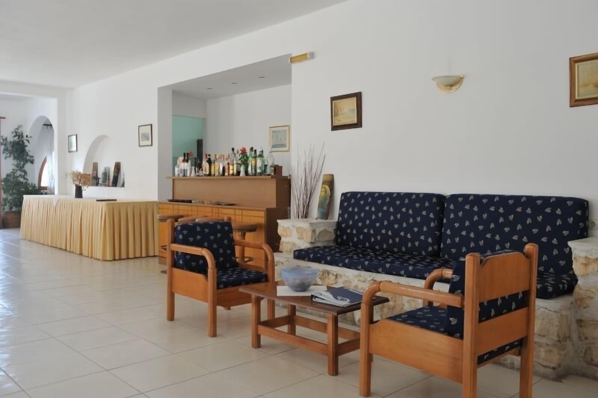 Bar/Salón Hotel Eri