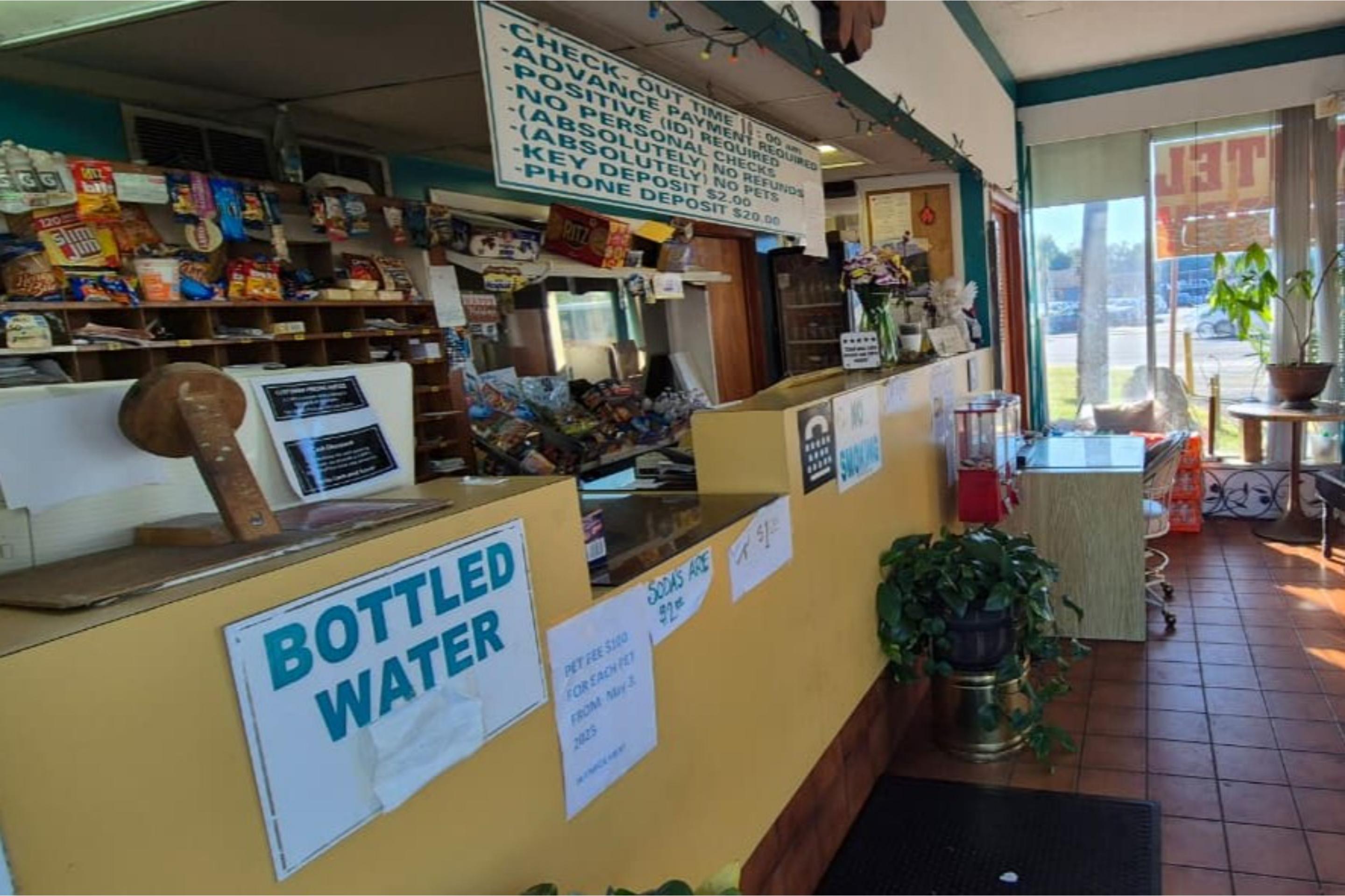 Vista Lobby OYO Oasis Motel Las Vegas I-15