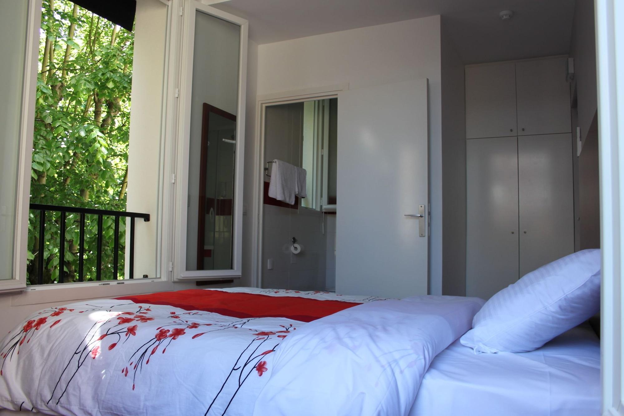 Varios Hotel Rythme