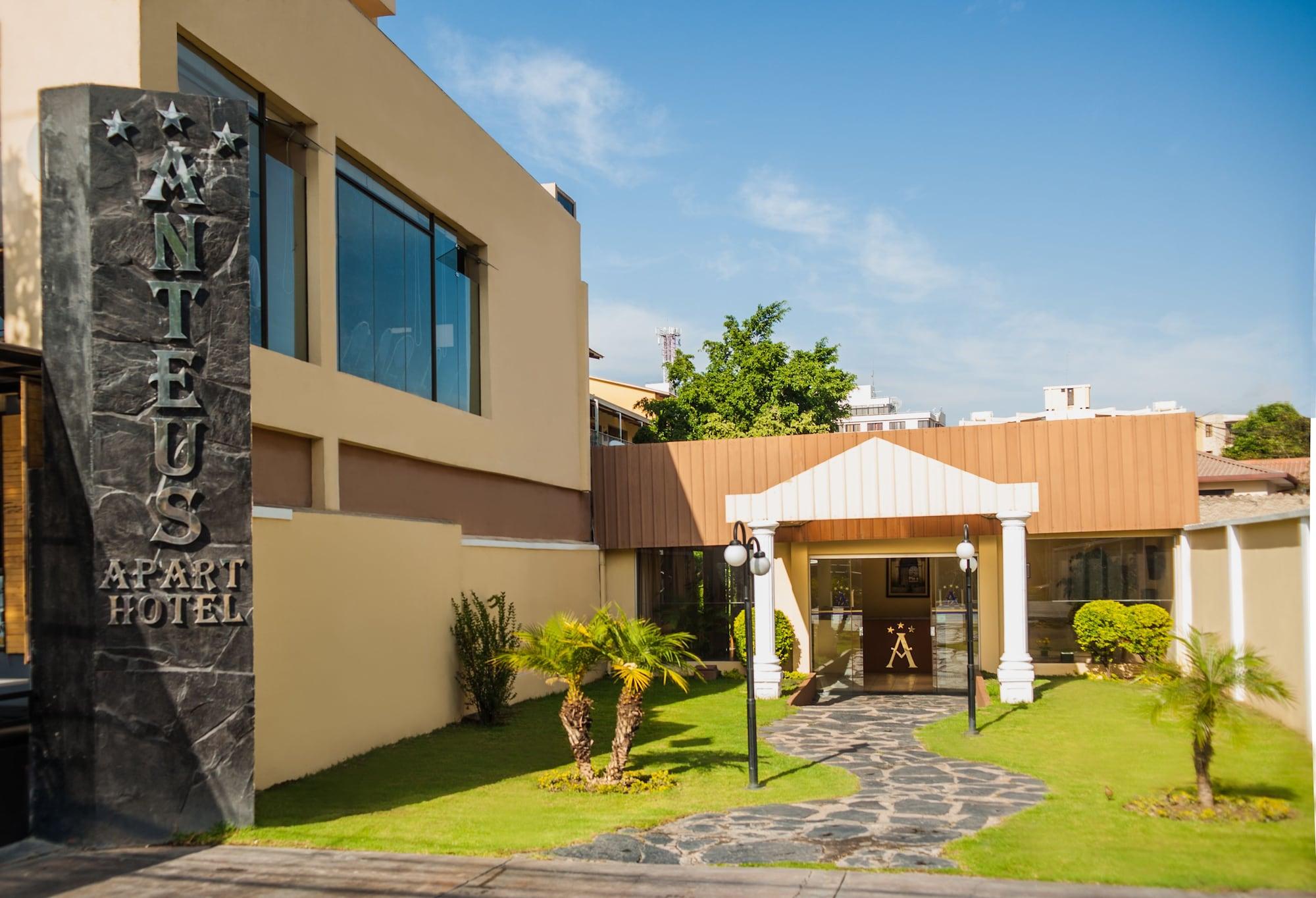 Vista Exterior Hotel Anteus