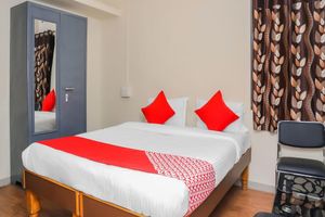 Alojamiento - OYO 15847 Hotel Mathura Lodging