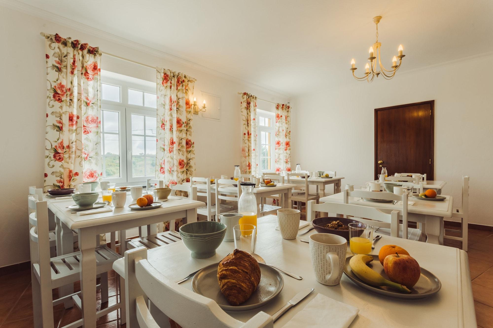 Restaurant YEY Atouguia da Baleia