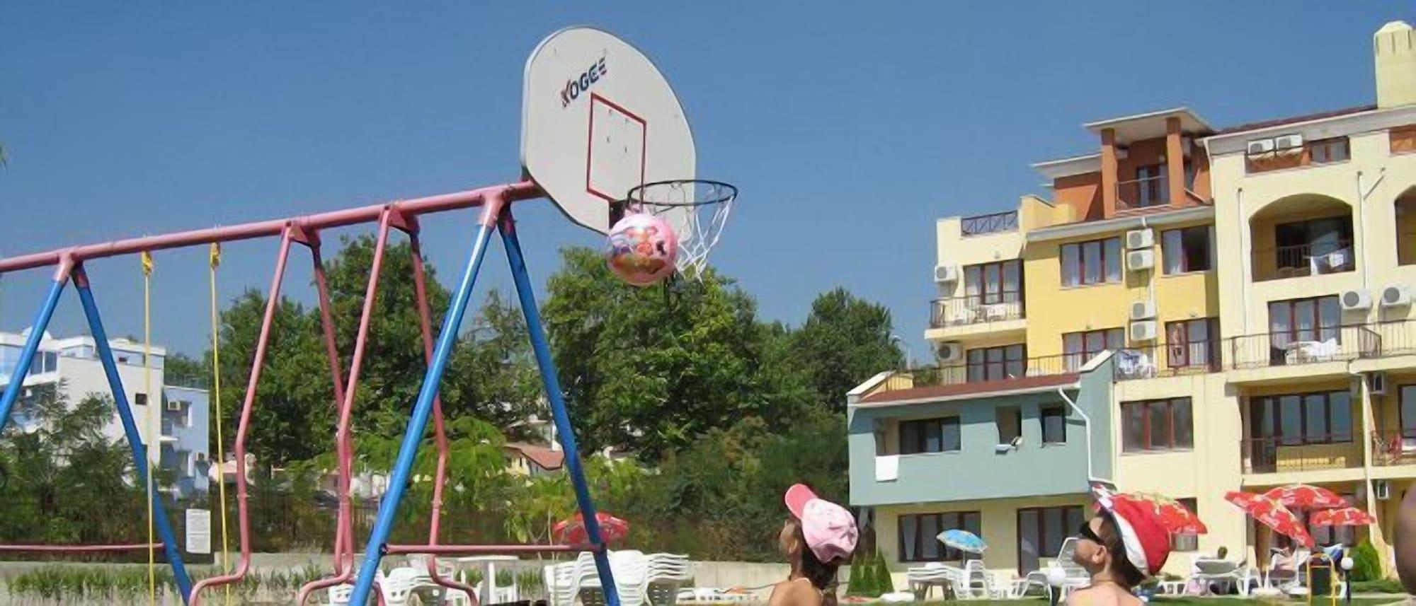 Instalaciones Recreativas Seapark Homes Neshkov