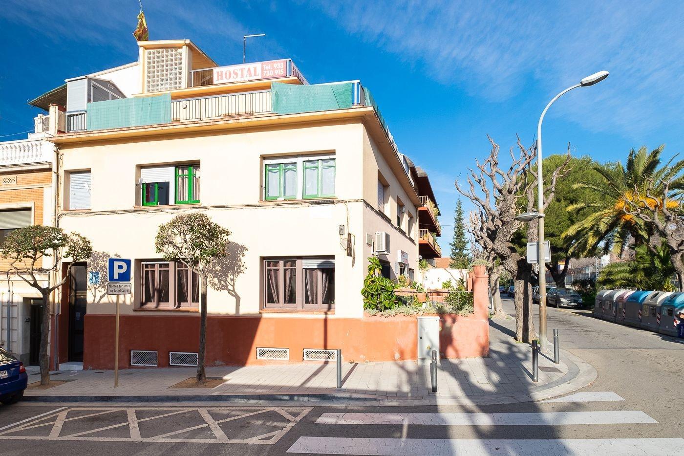 Vista Exterior Fonda Chavarria