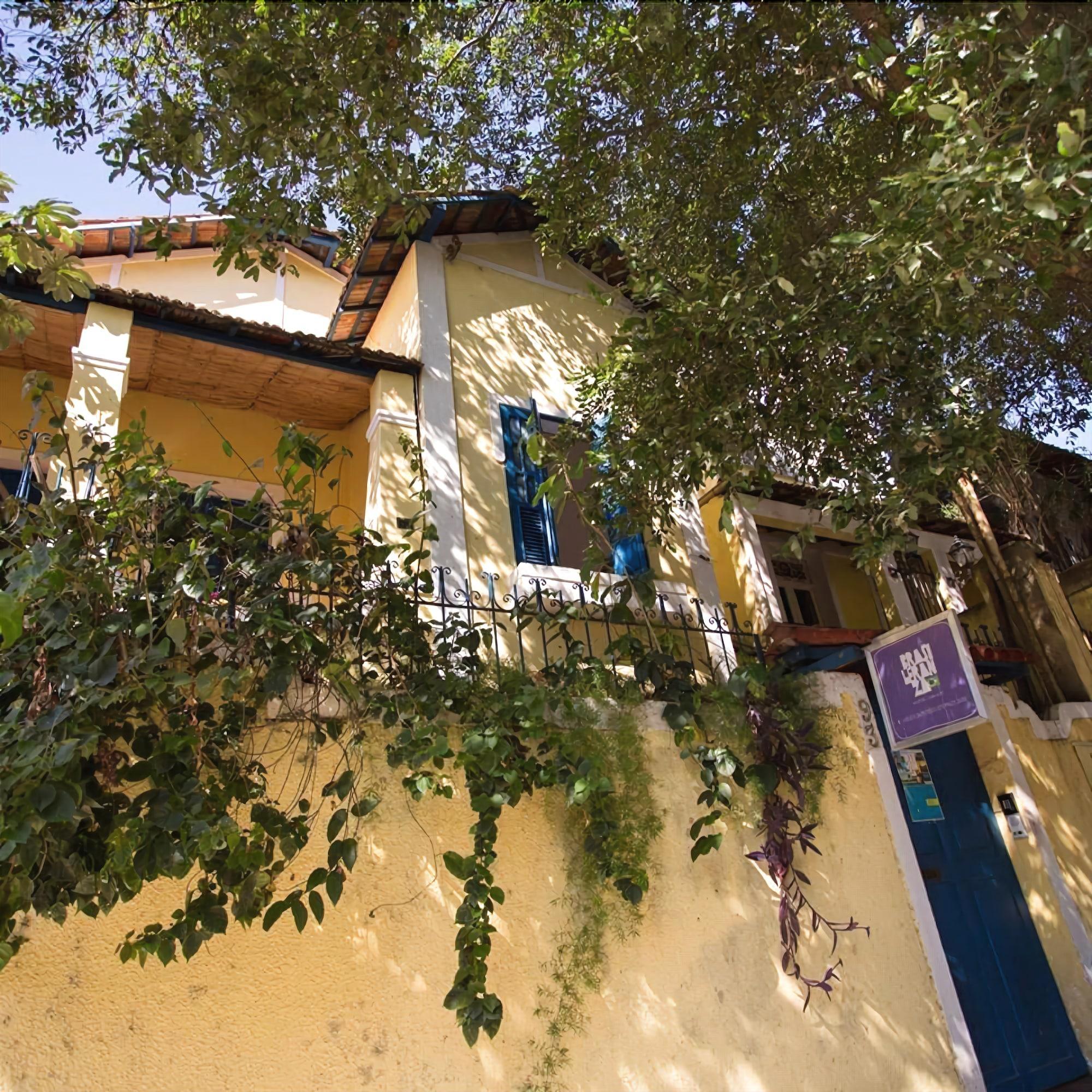 Vista Exterior Brasileranza Hostel