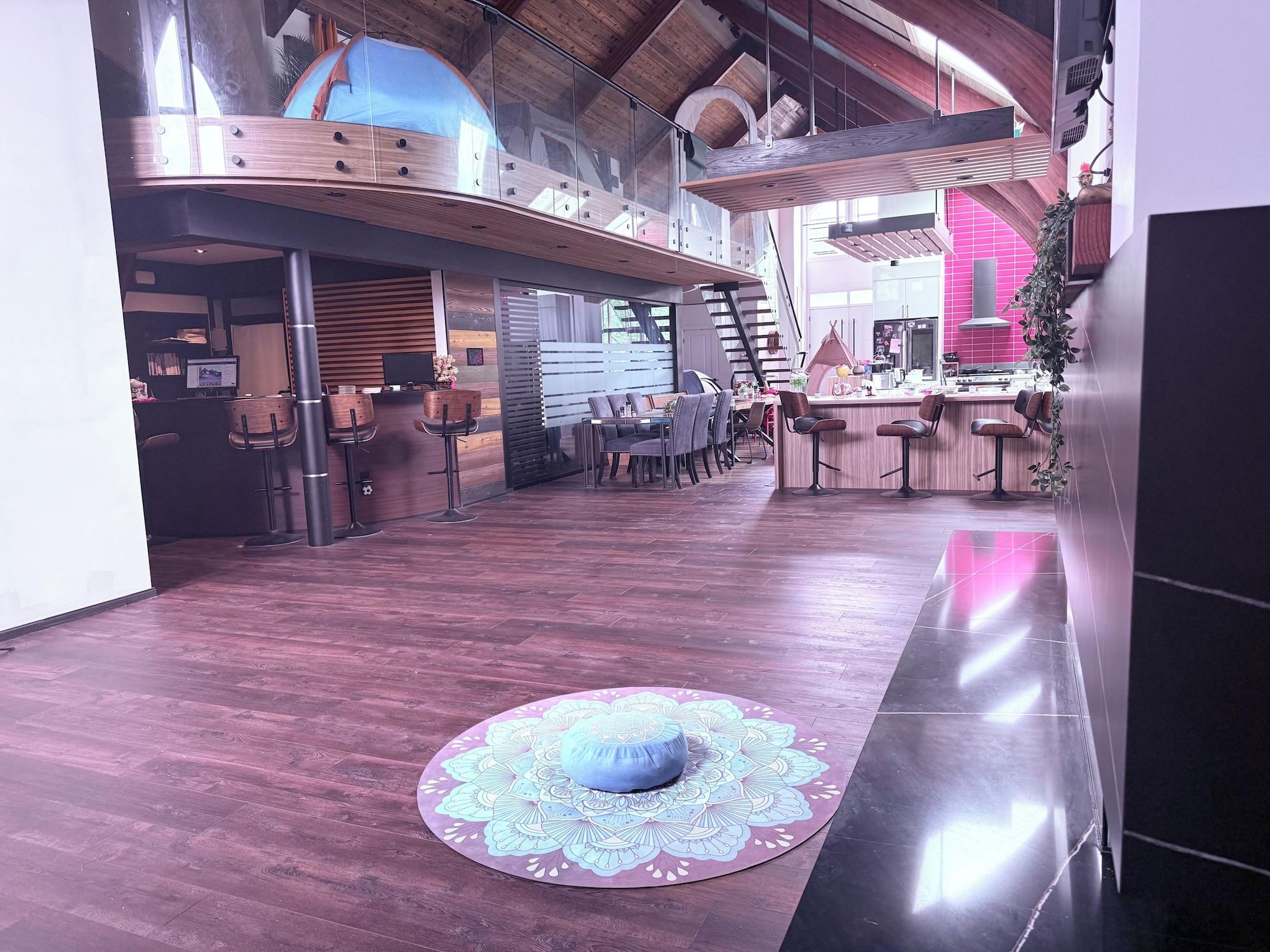 Vista Lobby Niagara Retreat Center by Taiji Qi Yoga