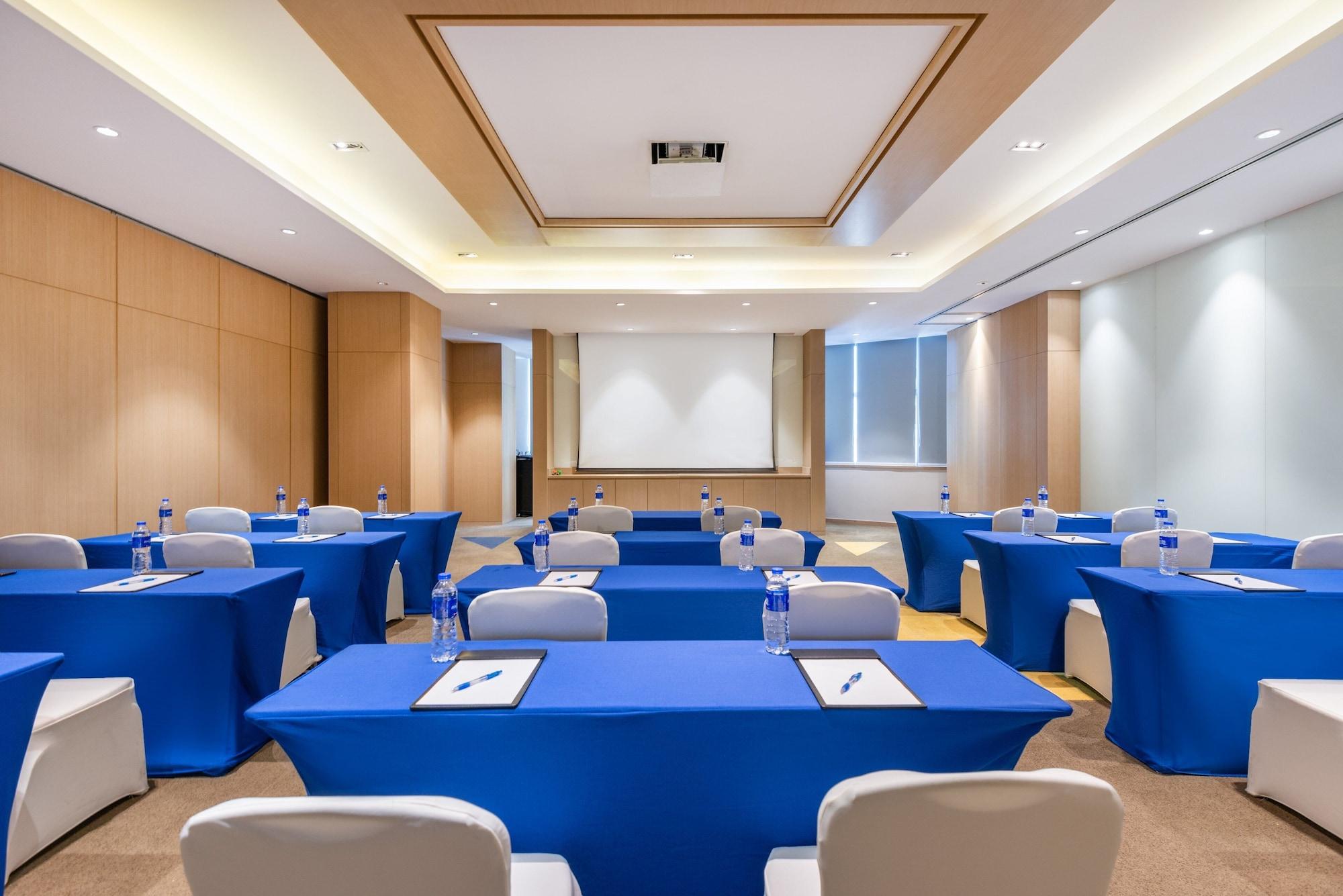 Sala de Reuniones Holiday Inn Express Shanghai Zhenping by IHG