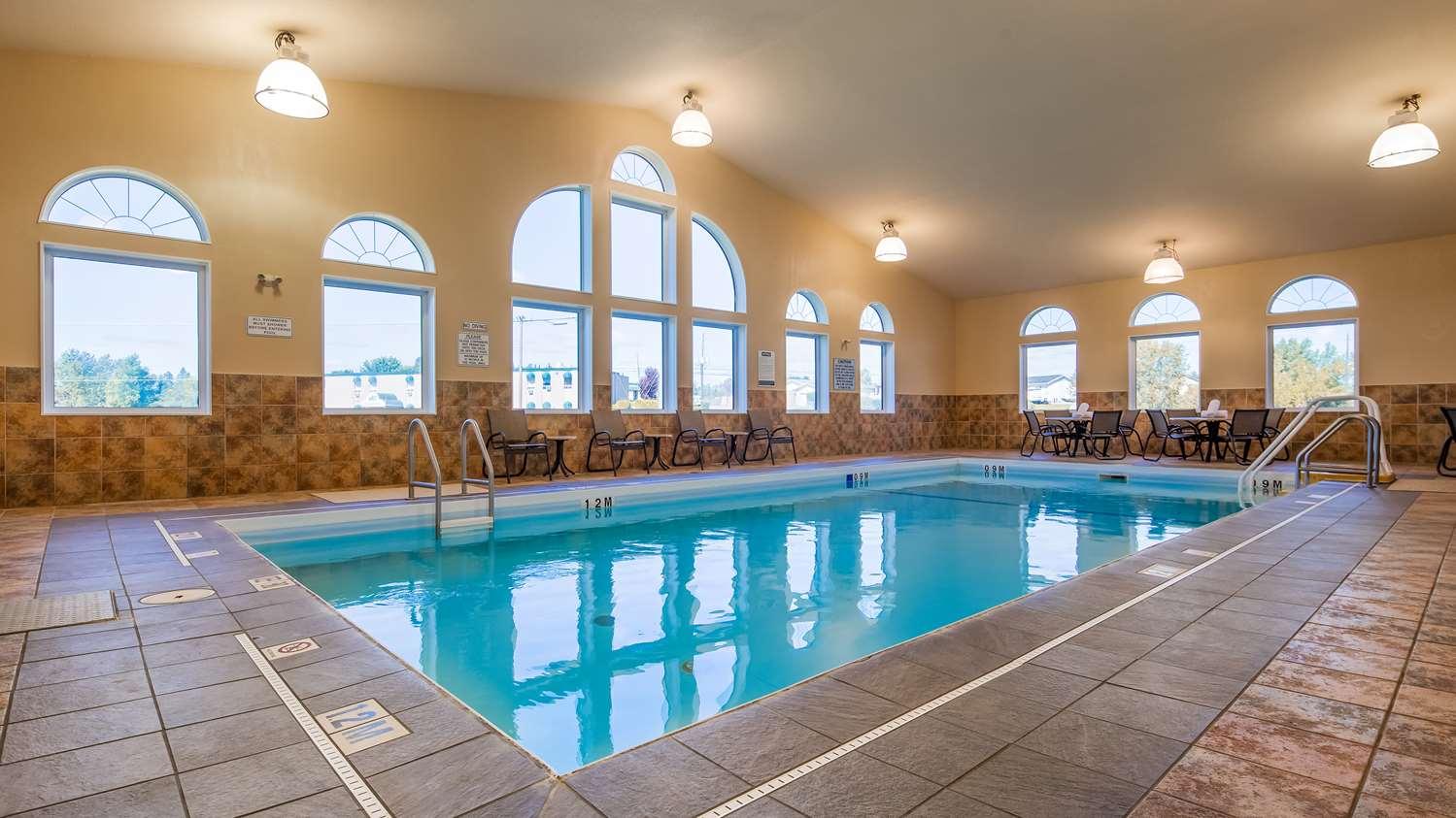 Vista Piscina Best Western Sioux Lookout Inn