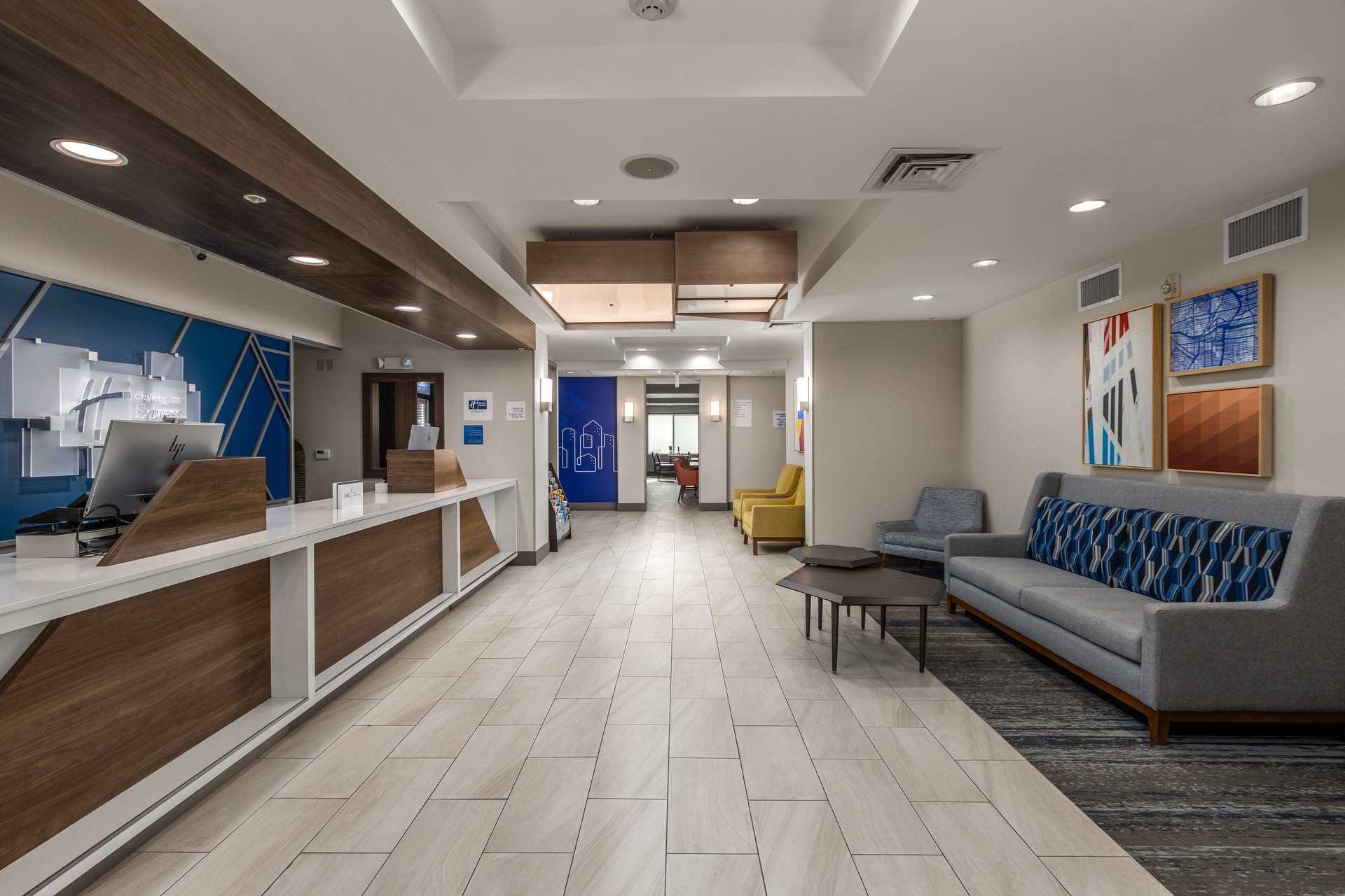 Vista Lobby Holiday Inn Express Hotel & Suites Vancouver Mall by IHG