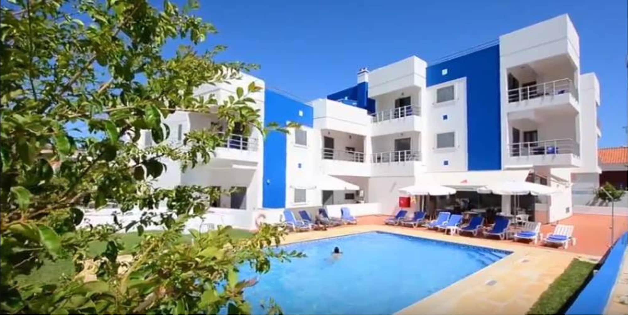 Vista Exterior Vicentina Hotel