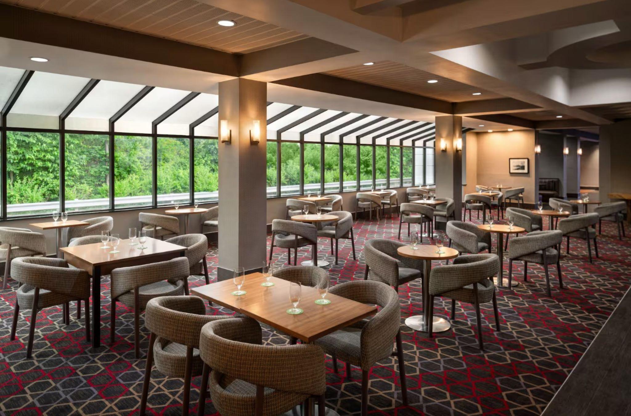 Restaurant Wyndham Garden Pittsburgh Airport