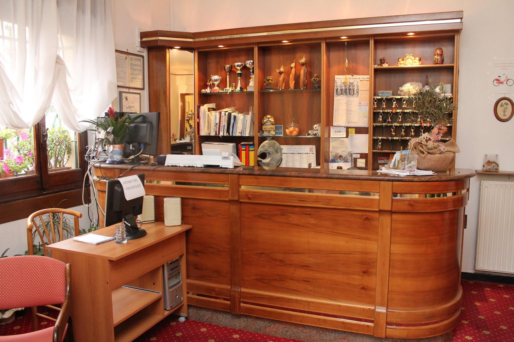 Vista Lobby Hotel Serena