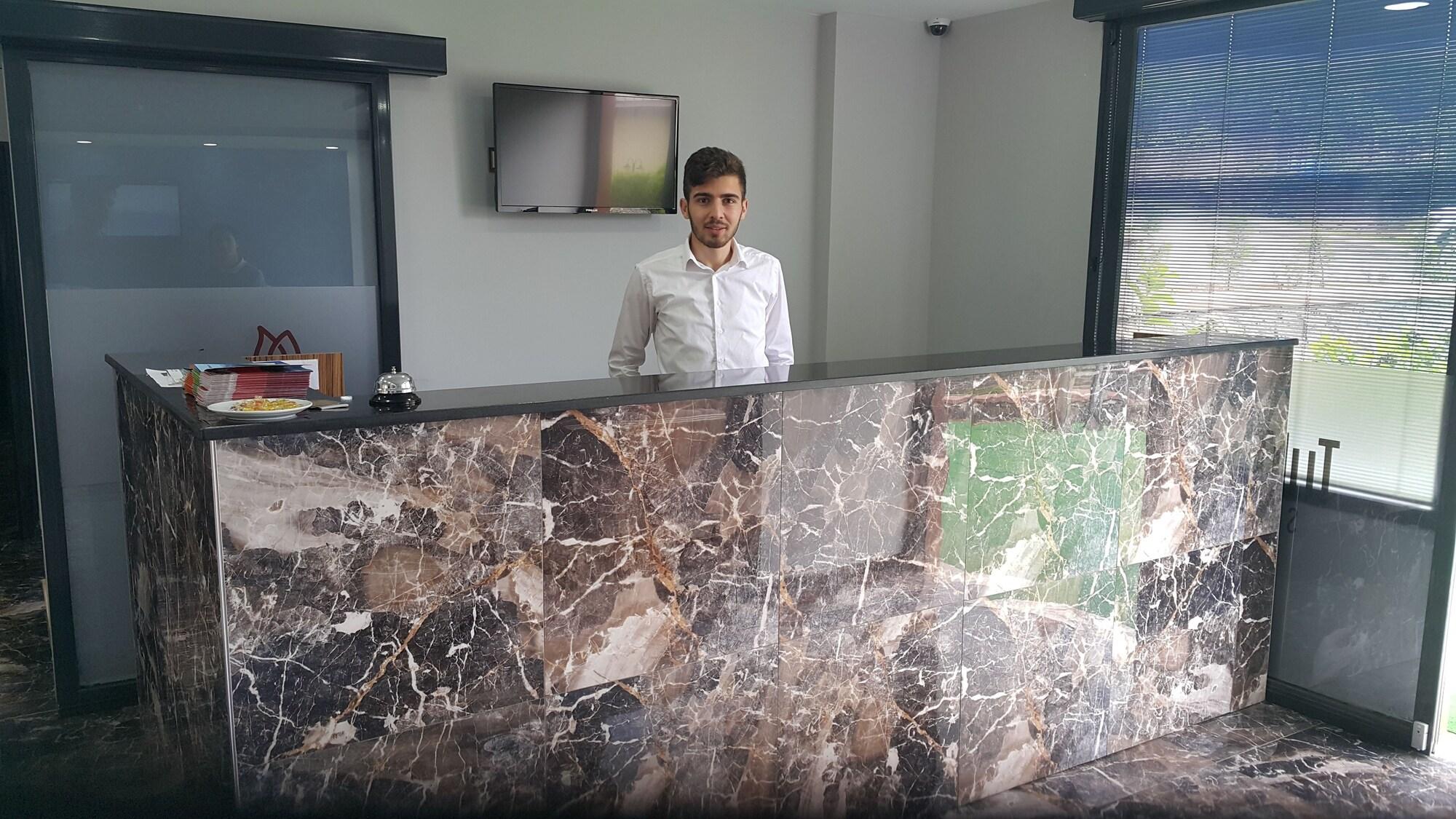 Vista Lobby Tulipa Suites