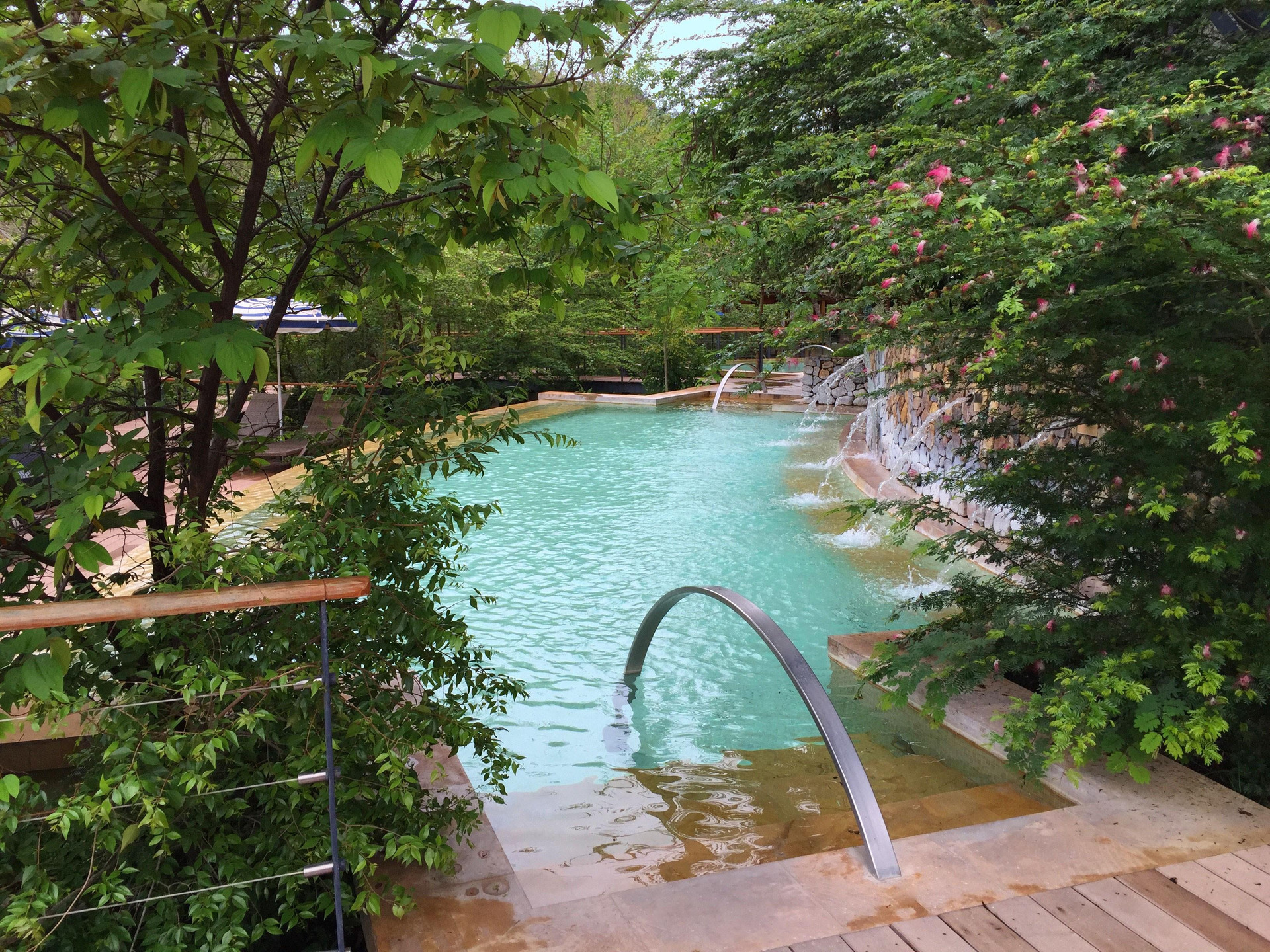 Vista Piscina Rio Perdido Hotel & Thermal River