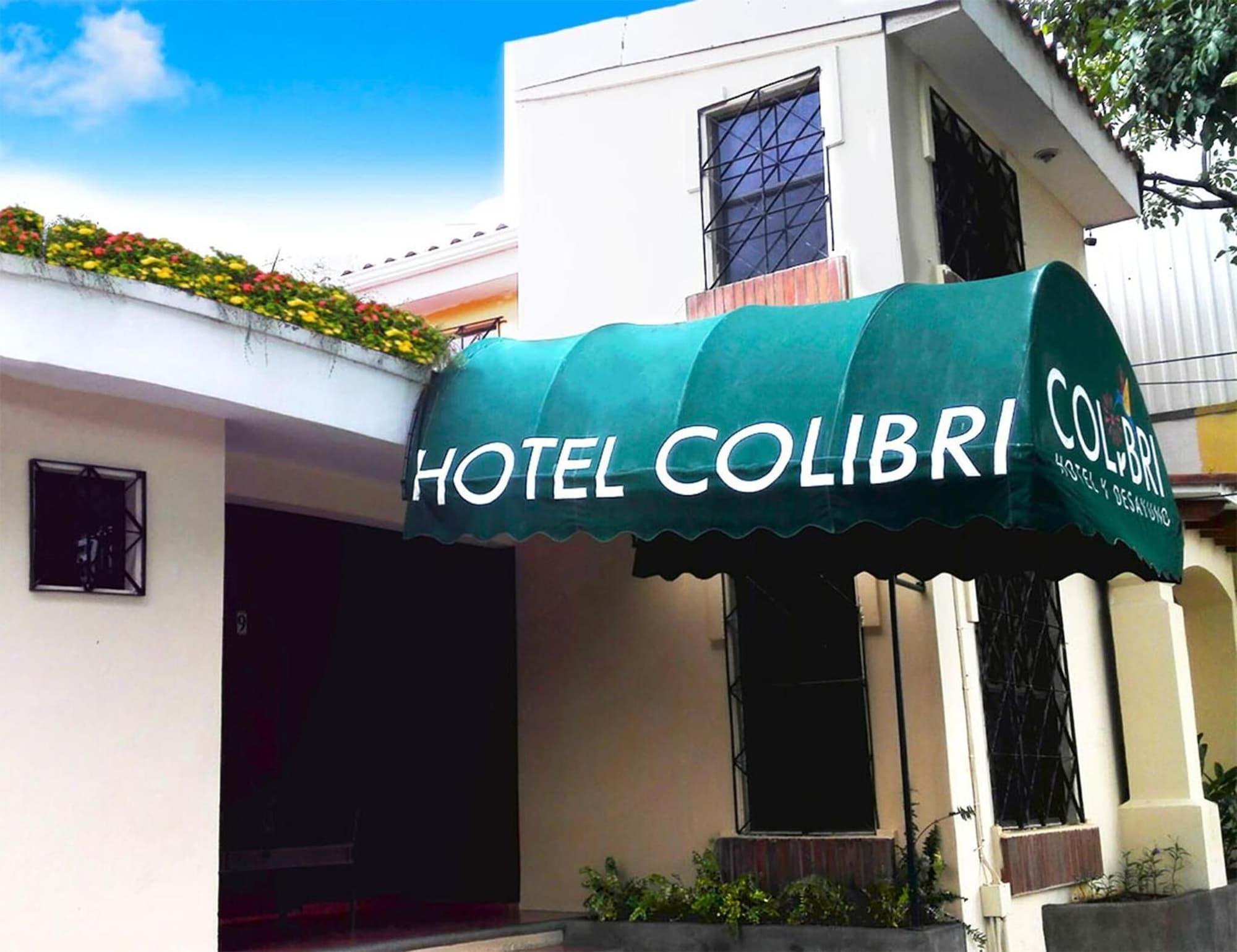 Vista Exterior Hotel y Desayuno Colibri