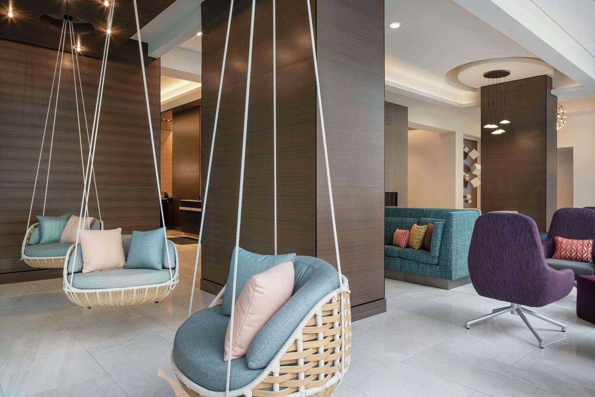 Vista Lobby Tru By Hilton Denver Downtown Convention Center