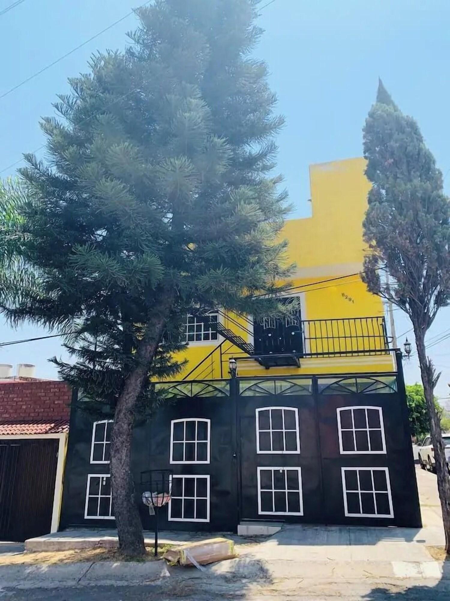 Vista Exterior Casa Loma Dorada Residencial A