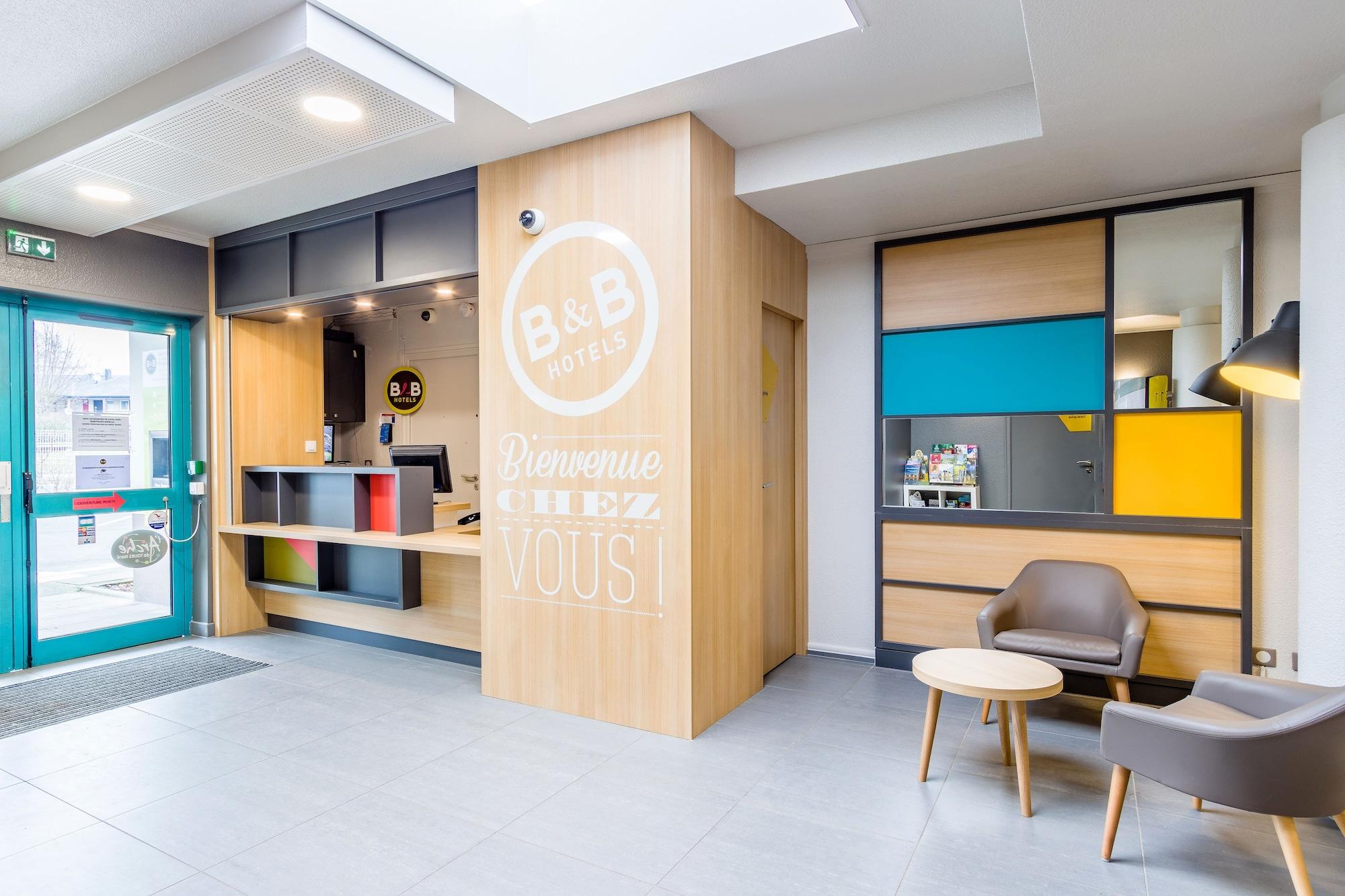 Vista Lobby B&B HOTEL Tours Nord 2 La petit Arche
