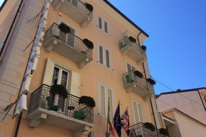 Alojamiento - Hotel Tirrenia