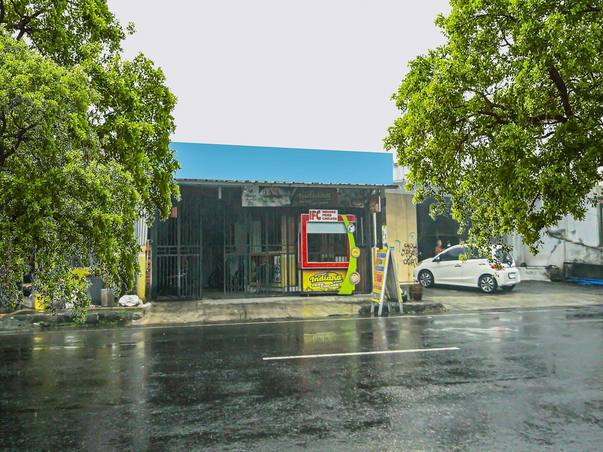 Vista Exterior Hotel O Pondok Karisma Syariah