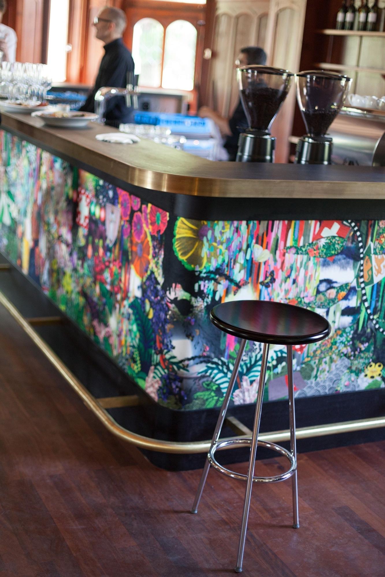 Bar/Salón Hotel Militärkantine