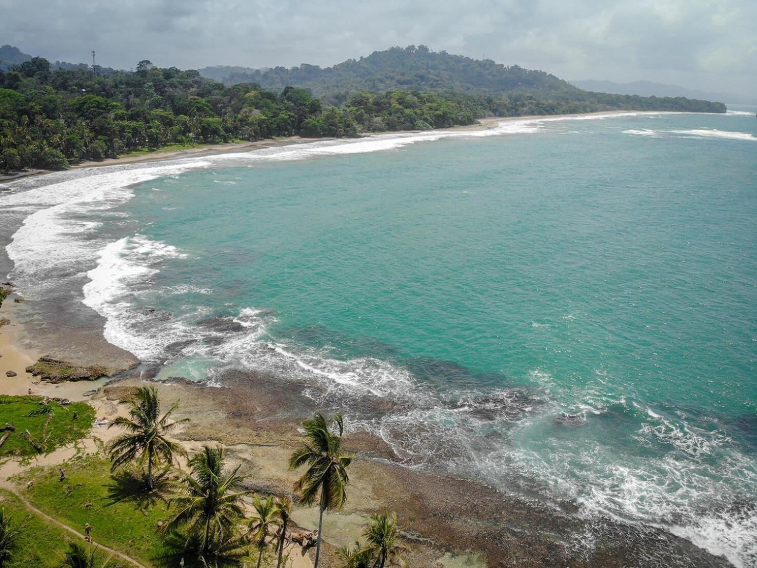 Playa La Tica y la Gata