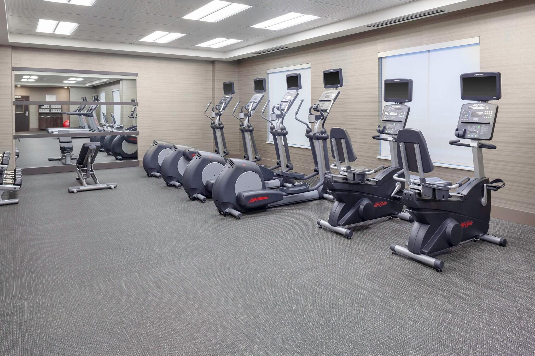 Gimnasio Courtyard by Marriott Dallas Downtown/Reunion District