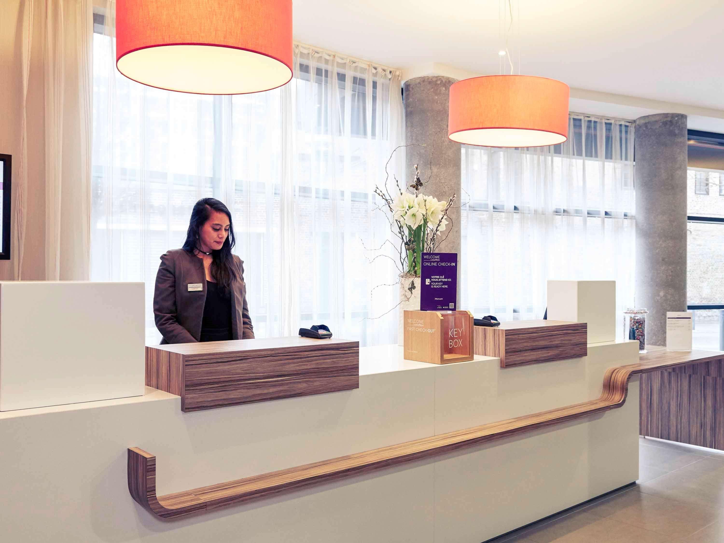 Vista Lobby Mercure Valenciennes Centre