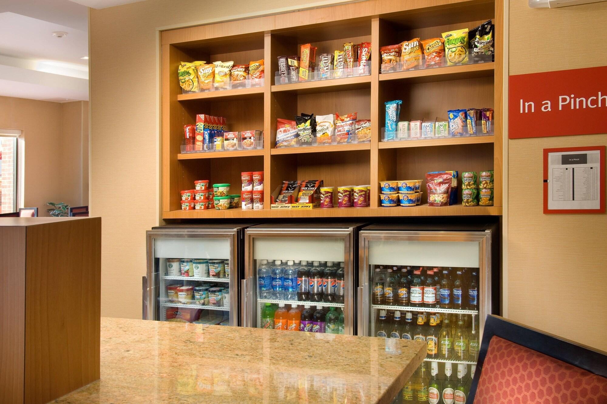 Bar/Salón TownePlace Suites by Marriott Lexington Park Patuxent River Naval Air Station