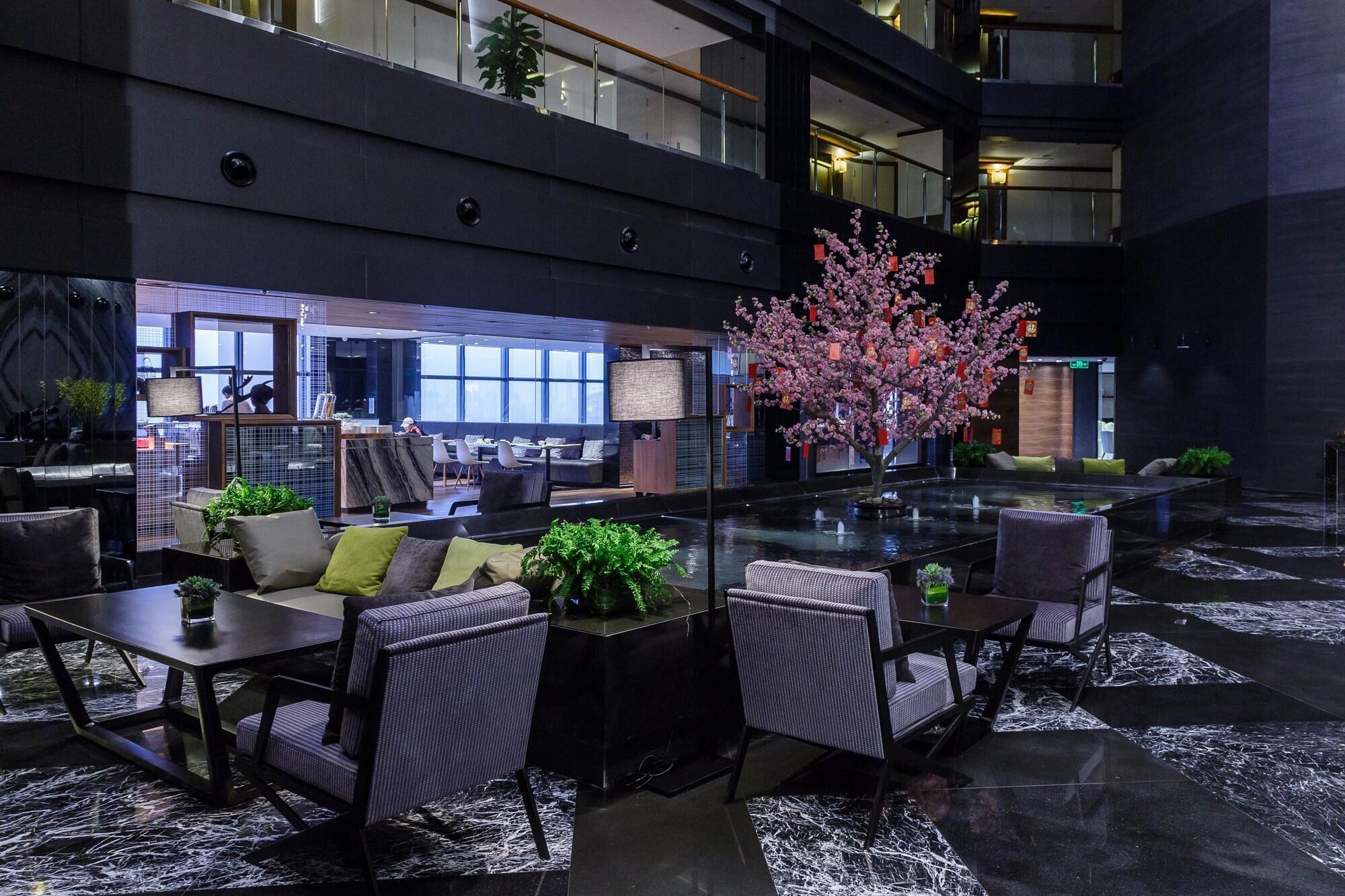 Vista Lobby Jingguang Center Apartment