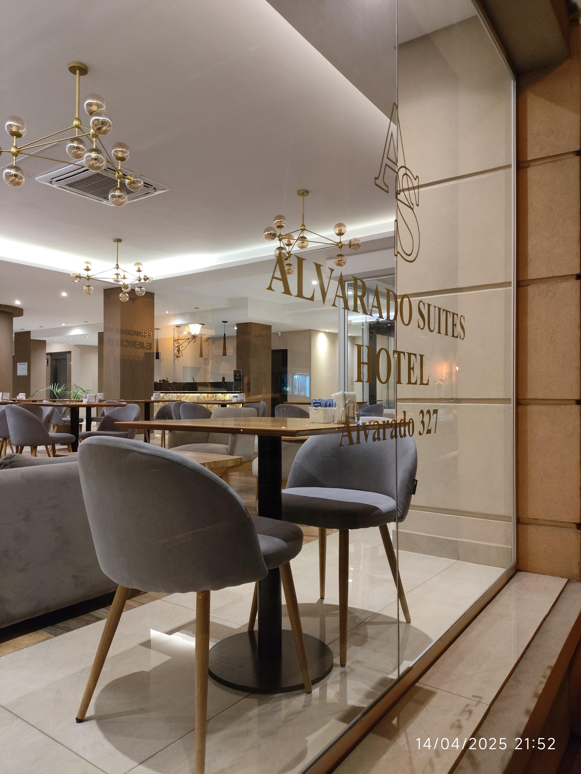Vista Lobby Hotel Alvarado Suite