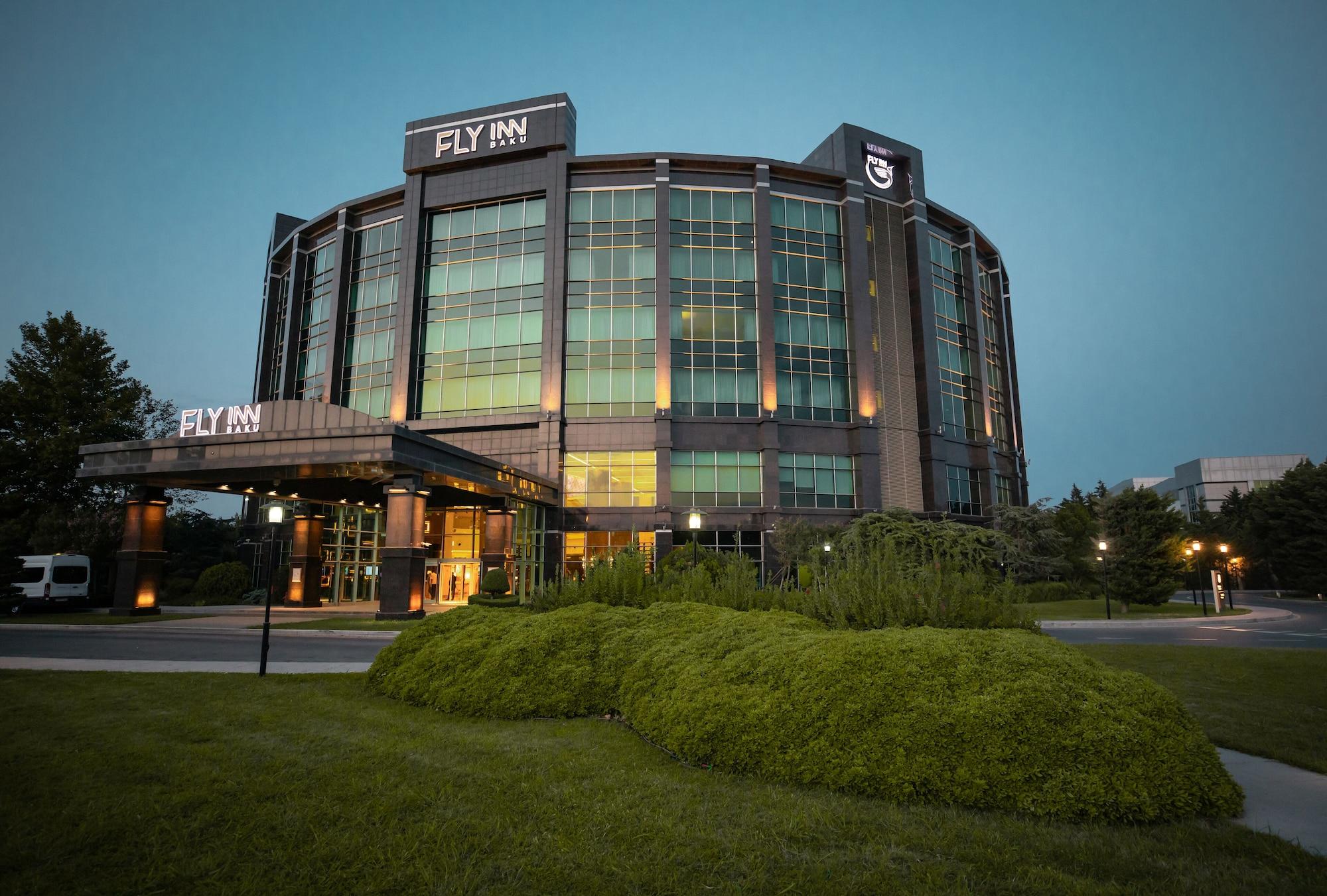 Vista Exterior Fly Inn Baku