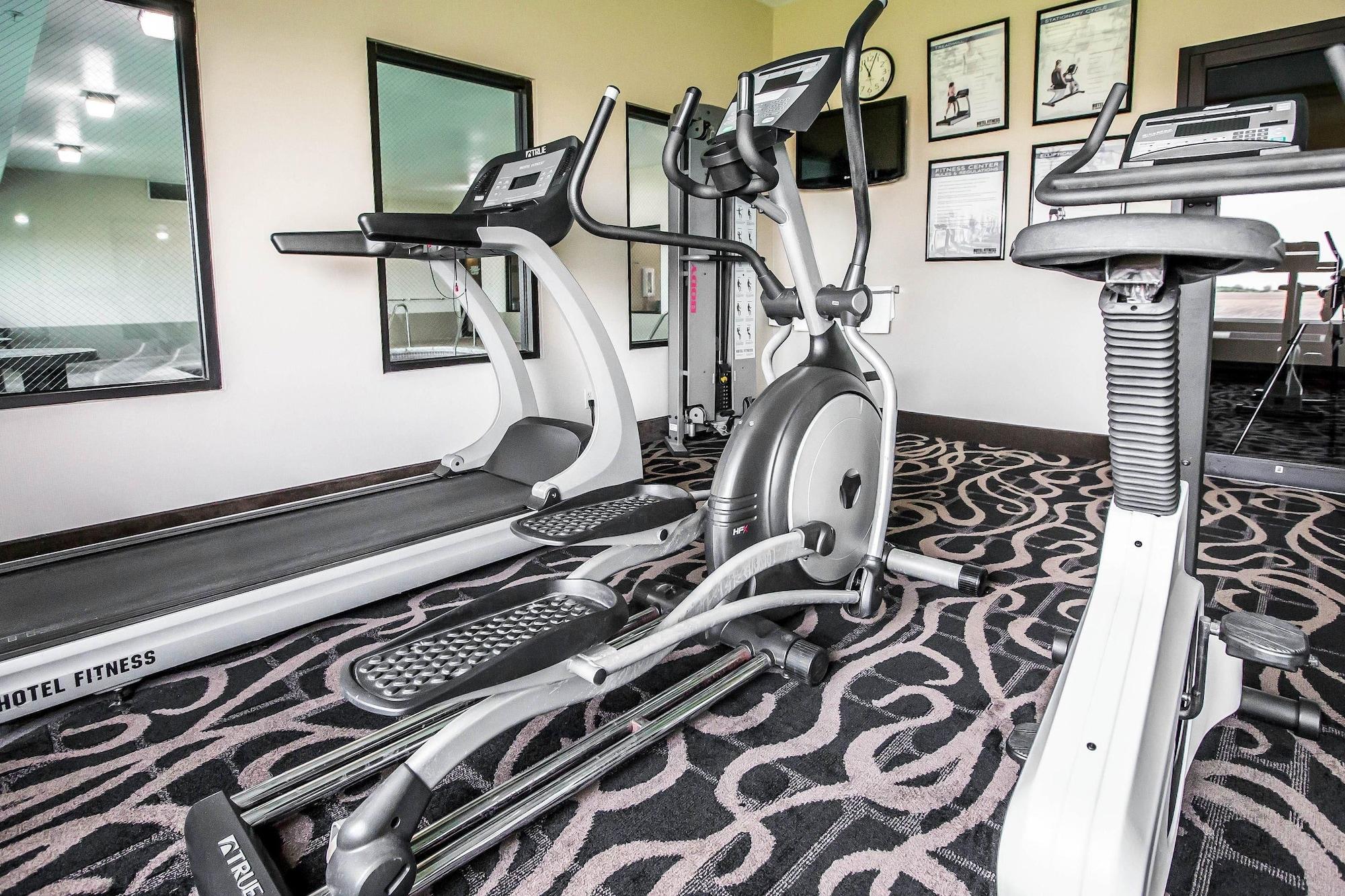 Gimnasio Quality Inn & Suites Mendota near I-39